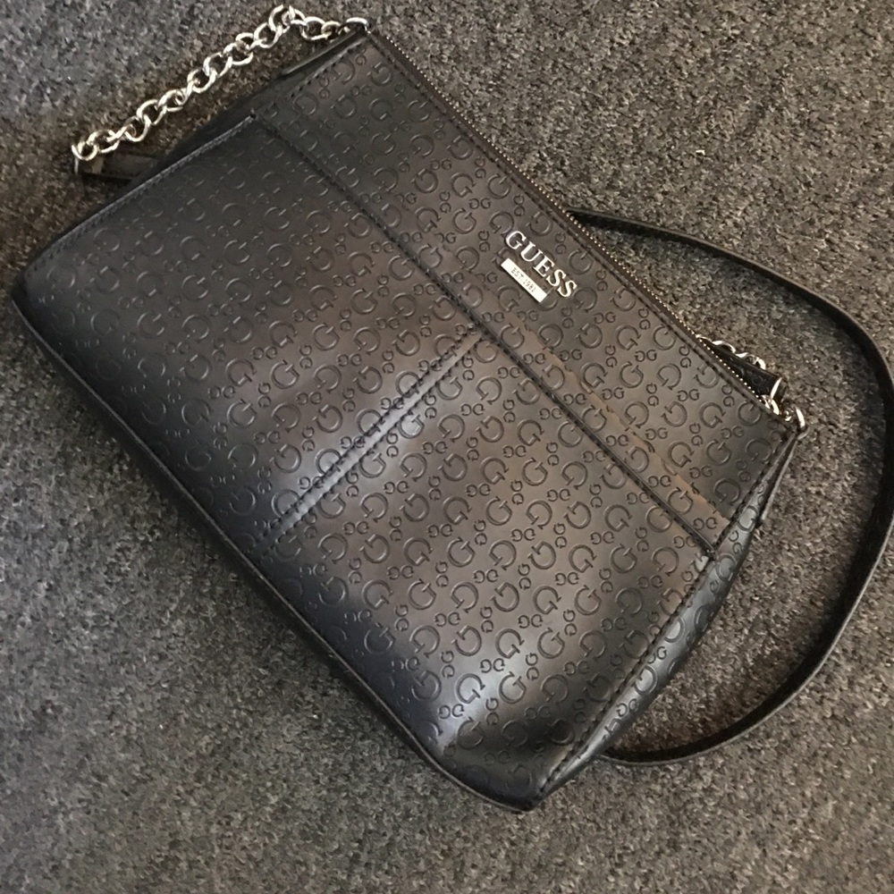 Black GUESS purse